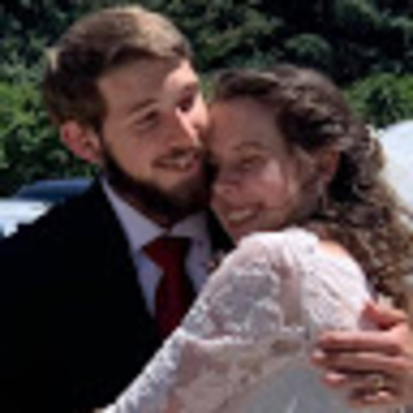 Meet your Posher, Madison - Picture 1 of 1